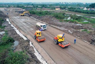 Tăng tốc giải ngân vốn đầu tư công đối với các dự án giao thông trọng điểm