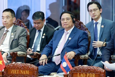 Thủ tướng tham gia phiên đối thoại với các nghị viện, thanh niên và doanh nghiệp tại Hội nghị Cấp cao ASEAN