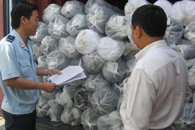 Không khám xét hàng hóa 2 lần trong thời gian quá cảnh qua cửa khẩu