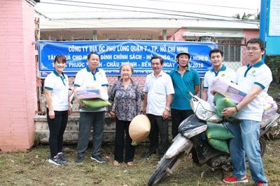 Công ty Phú Long mang tết sớm cho người nghèo tỉnh Bến Tre