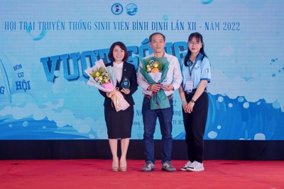 Tập đoàn Hưng Thịnh đồng hành cùng Quỹ học bổng Quang Trung