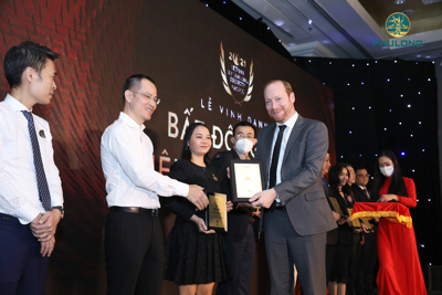 Phú Long nhận giải top 10 nhà phát triển bất động sản tiêu biểu
