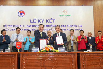 Tập đoàn Hưng Thịnh trở thành nhà tài trợ trả lương cho HLV Park Hang-seo
