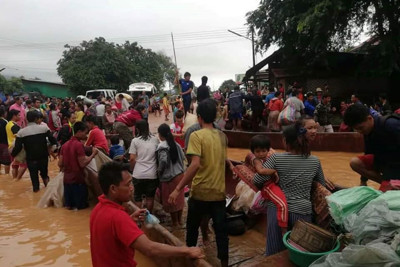 Vỡ đập tại Lào, nhà thầu Việt Nam không liên quan, bầu Đức điều trực thăng cứu công nhân