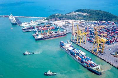 Hãng vận tải đến từ Singapore vừa chi gần 400 tỷ đồng để sở hữu 20% Cảng Đà Nẵng