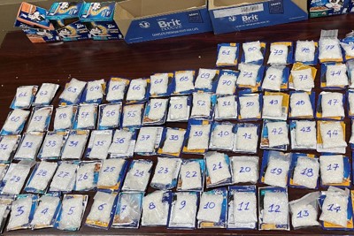 [Video] Hải quan Sân bay Tân Sơn Nhất bắt giữ 4 kg ma túy tổng hợp