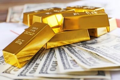 Giá vàng quốc tế bất ngờ tăng vọt