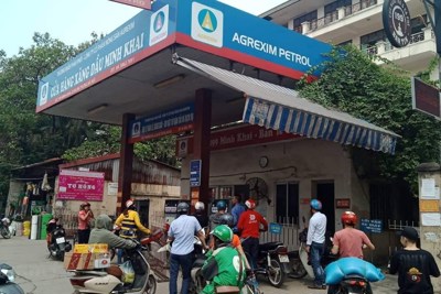 Hà Nội: Phát hiện một cửa hàng gian lận kinh doanh xăng dầu