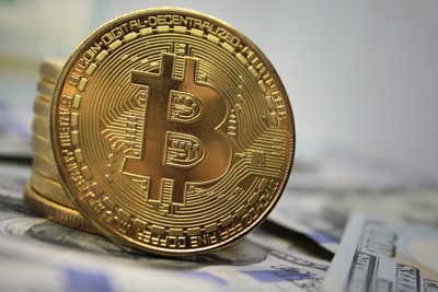 Phá ngưỡng 5.700 USD, đồng tiền ảo bitcoin hướng tới mốc 6.000 USD