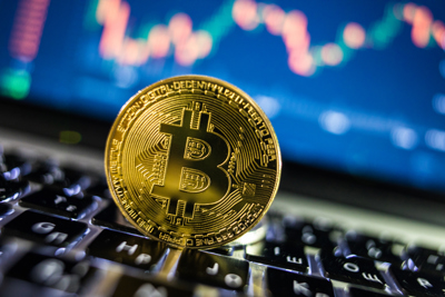 Giá Bitcoin tăng 1.000 USD trong hai ngày cuối tuần