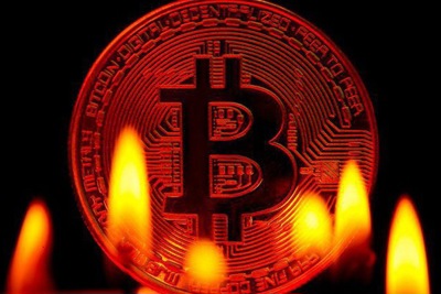 Giá Bitcoin bất ngờ sụt 1.000 USD chỉ sau 1 ngày
