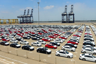 14.886 ô tô được nhập khẩu vào Việt Nam trong tháng 4/2021