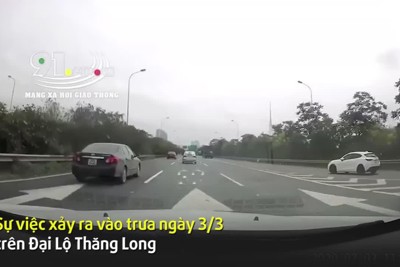 [Video] Ôtô cụp gương, nhập làn ẩu suýt gây tai nạn 