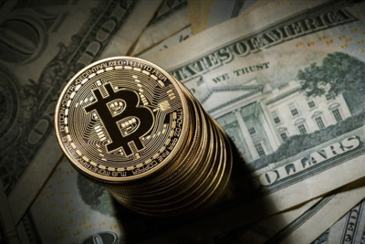Bitcoin vượt 9.000USD lần đầu trong hơn 1 năm
