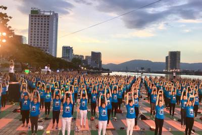 6.000 người tham gia đồng diễn hưởng ứng  Ngày Quốc tế Yoga – Yoga cho cuộc sống xanh