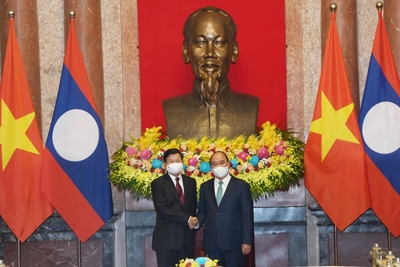  Chủ tịch nước Nguyễn Xuân Phúc hội kiến với Tổng Bí thư, Chủ tịch nước Lào Thongloun Sisoulith