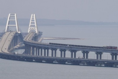 [Video] Nga khánh thành đường sắt xuyên biển nối bán đảo Crimea với lục địa