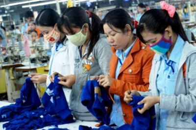 Tác động của lao động và nguồn vốn đến tăng trưởng kinh tế ở Việt Nam