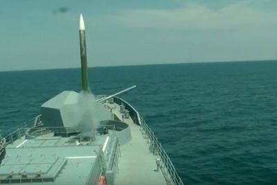  [Video] Xem tàu khu trục Nga bắn trúng tên lửa Utes trên Biển Đen