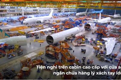 [Video] Cận cảnh lắp ráp, phun sơn máy bay Boeing 787-10 của Vietnam Airlines