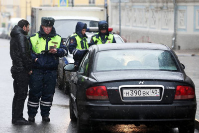 Cảnh sát giao thông Nga nhận 800 triệu USD tiền mãi lộ mỗi năm