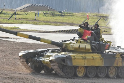 [Video] Vượt qua nhiều đối thủ, Việt Nam lần đầu vào chung kết giải đua xe tăng tại Nga