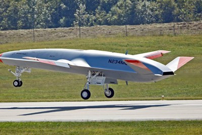 [Video] Mỹ bí mật thử nghiệm UAV tiếp nhiên liệu tàng hình