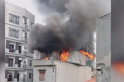 [Video] Cửa hàng gối nệm 4 tầng cháy rụi