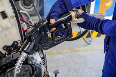  Giá xăng dầu tăng tốc do Saudi Arabia từ chối tăng sản lượng