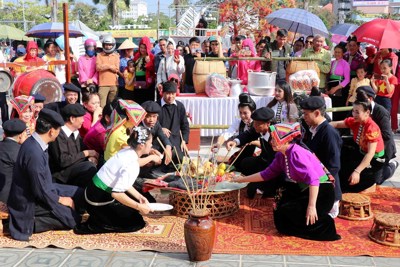 [Ảnh] Độc đáo các nghi thức sinh hoạt văn hóa của cộng đồng dân tộc Thái