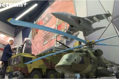 [Video] Nga giới thiệu nhiều loại vũ khí hiện đại tới các nước châu Phi