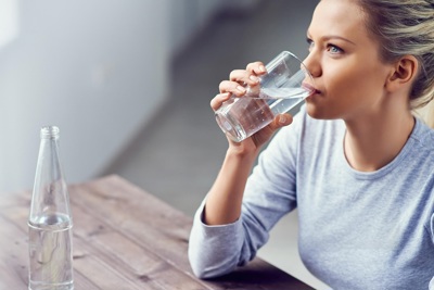 7 thời điểm "vàng" uống nước tốt nhất cho sức khỏe