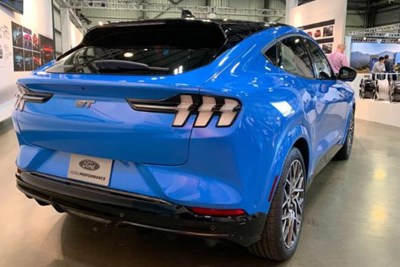 [Video] Ford ra mắt phiên bản xe điện mang tên Mustang huyền thoại