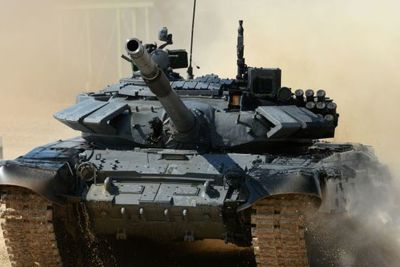 [Video] Siêu tăng T-72B "tả xung hữu đột" diệt mục tiêu