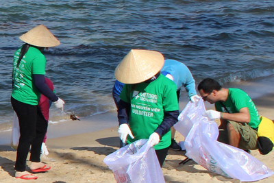 [Infographics] Việt Nam phấn đấu đến năm 2030 giảm thiểu 75% rác thải nhựa đại dương