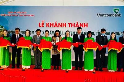 Vietcombank bàn giao công trình an sinh xã hội tại Hải Dương