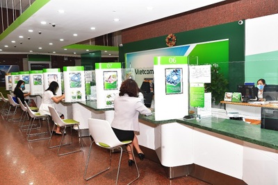 Vietcombank triển khai nhiều giải pháp phục vụ, hỗ trợ khách hàng
