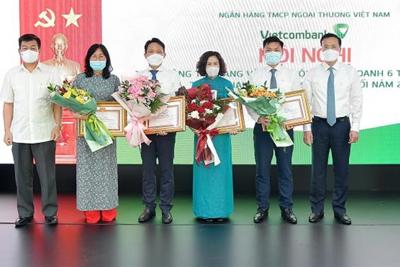 Vietcombank: Nhiều giải pháp hoàn thành "mục tiêu kép" trong những tháng cuối năm