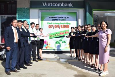 Vietcombank Tiền Giang khai trương phòng giao dịch Châu Thành