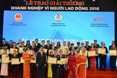 Vietcombank nhận giải "Doanh nghiệp vì người lao động"