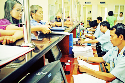 Đẩy mạnh triển khai nộp thuế điện tử và thông quan 24/7