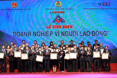 Đạm Cà Mau - "Doanh nghiệp tiêu biểu vì người lao động"