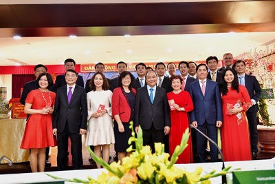 Thủ tướng Chính phủ Nguyễn Xuân Phúc chúc tết Vietcombank