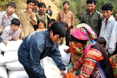 Xuất gạo hỗ trợ nhân dân trong dịp Tết Nguyên đán