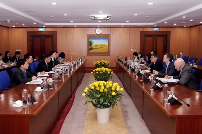 Thứ trưởng Trần Xuân Hà tiếp Phó Trợ lý Bộ trưởng Tài chính Hoa Kỳ