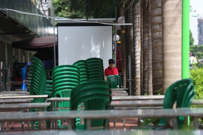 Cảnh các quán nhậu, nhà hàng được ví von là “toang” tại Hà Nội