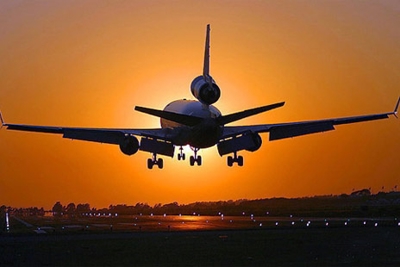 Dịch COVID-19: Ngành hàng không toàn cầu tiếp tục giảm số chuyến bay