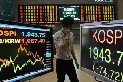 Nhà đầu tư ngoại liên tục bán tháo trên thị trường chứng khoán Hàn