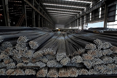 Hơn 40% lượng sắt thép vào Việt Nam được nhập từ Trung Quốc