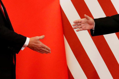 Chứng khoán Trung Quốc đỏ lửa vì dòng tweet của ông Trump